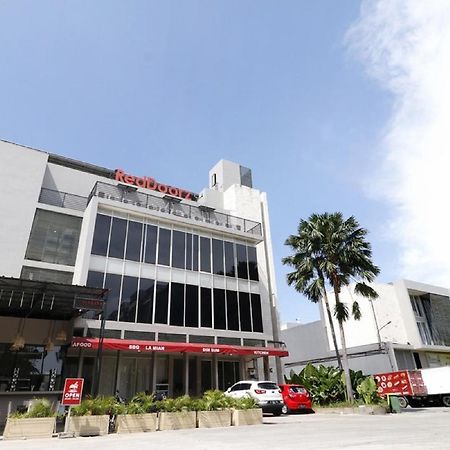 Reddoorz Plus @ Kapuk Business Park Джакарта Екстериор снимка