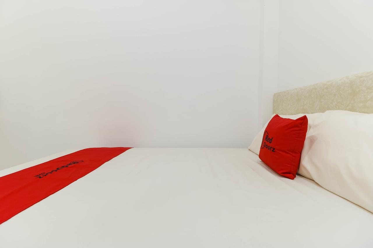Reddoorz Plus @ Kapuk Business Park Джакарта Екстериор снимка