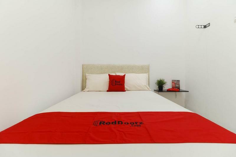 Reddoorz Plus @ Kapuk Business Park Джакарта Екстериор снимка